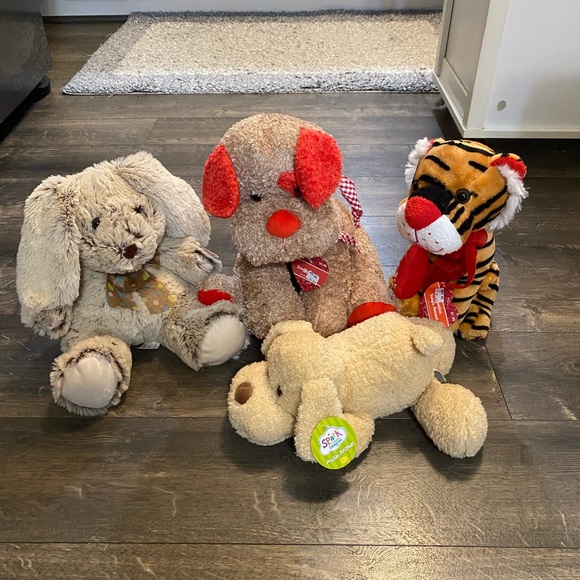 Lot of‎ 4 Stuffed Animals NWT - Picture 1 of 9